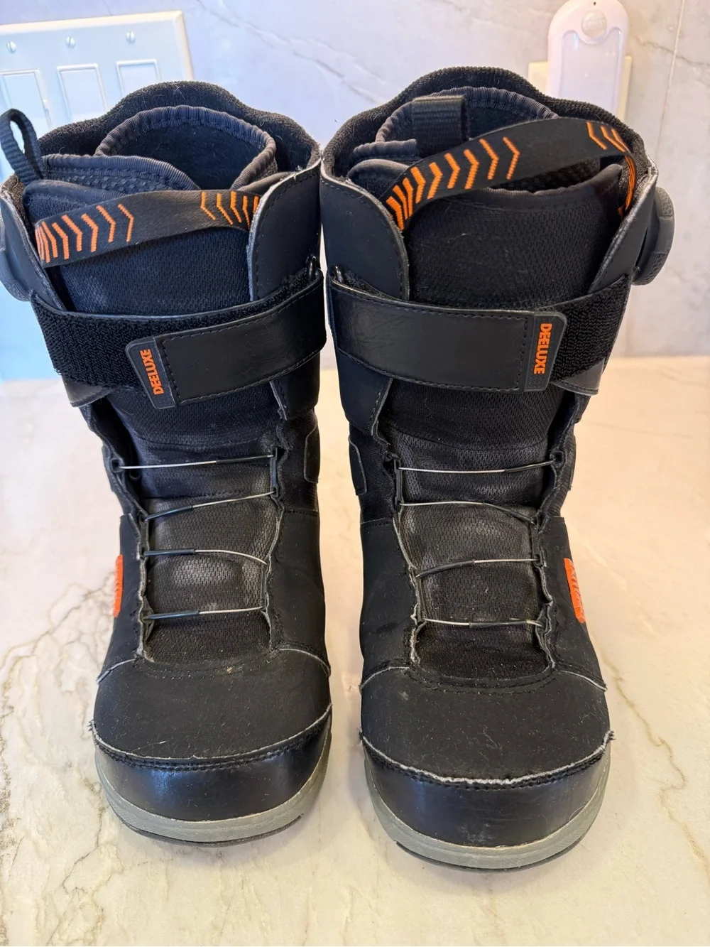 Burton snowboard boots deluxe. Kids size 3.
